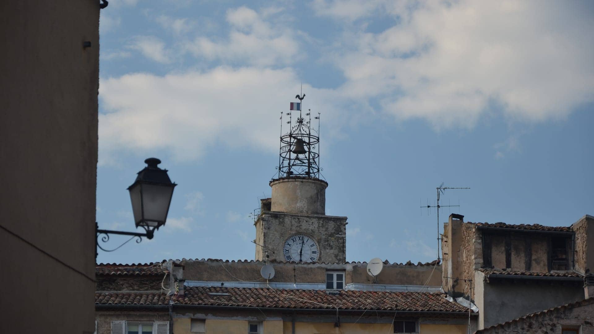 Couvreur à Lorgues, Var (83)