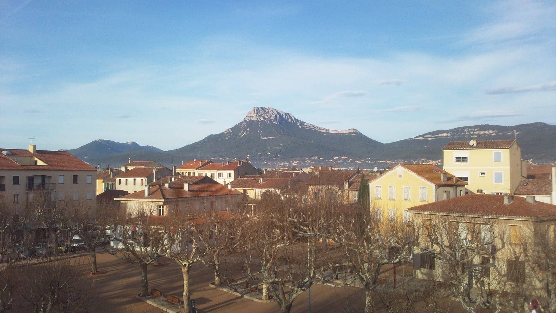 Couvreur à La Crau, Var (83)